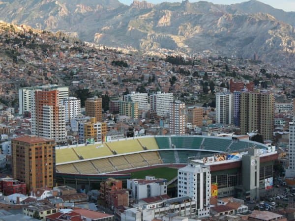 Foto do Estadio Hernando Siles