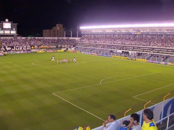 Foto do Estádio Urbano Caldeira